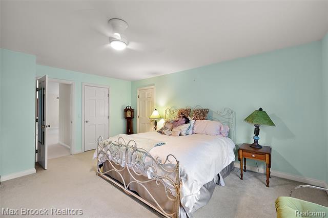 Builiding view sixteen for 3673 York, Bloomfield Hills, MI. 48301