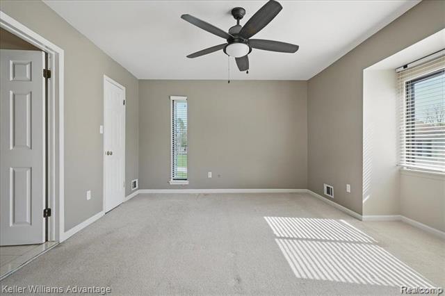 Builiding view fifteen for 5321 Fairway, West Bloomfield, MI. 48323