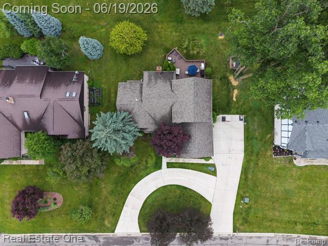 Builiding view fifty one for 5277 Waterview, West Bloomfield, MI. 48323