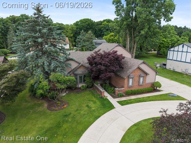 Builiding view forty five for 5277 Waterview, West Bloomfield, MI. 48323