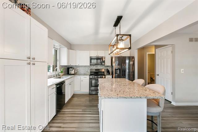 Builiding view seventeen for 5277 Waterview, West Bloomfield, MI. 48323