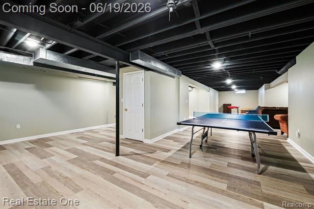 Builiding view thirty nine for 5277 Waterview, West Bloomfield, MI. 48323