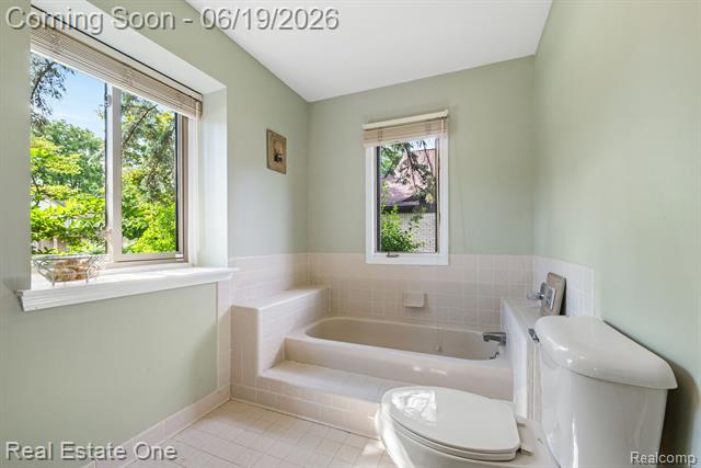 Builiding view twenty eight for 5277 Waterview, West Bloomfield, MI. 48323