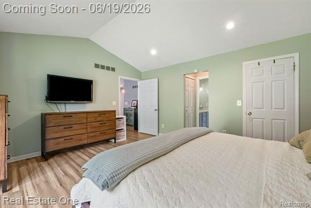Builiding view twenty six for 5277 Waterview, West Bloomfield, MI. 48323