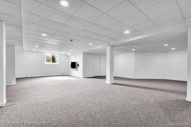 Builiding view eighteen for 4156 Marlwood, West Bloomfield, MI. 48323
