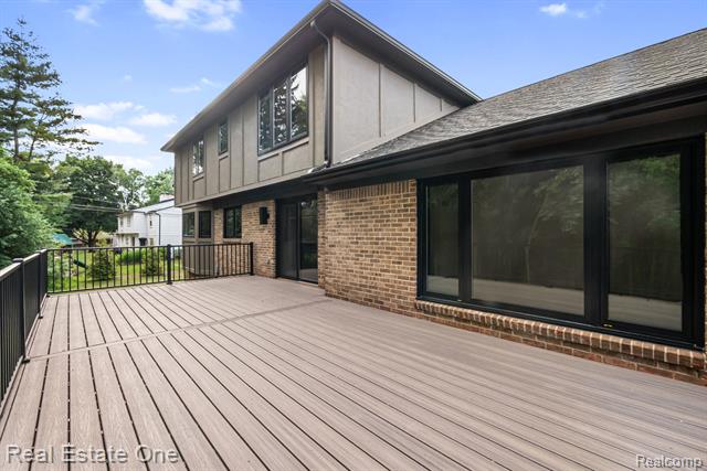 Builiding view thirty six for 1683 Mark Hopkins, Bloomfield Hills, MI. 48302