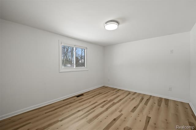 Builiding view eleven for 5570 Forman, Bloomfield Hills, MI. 48301