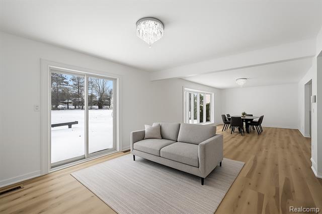 Builiding view six for 5570 Forman, Bloomfield Hills, MI. 48301