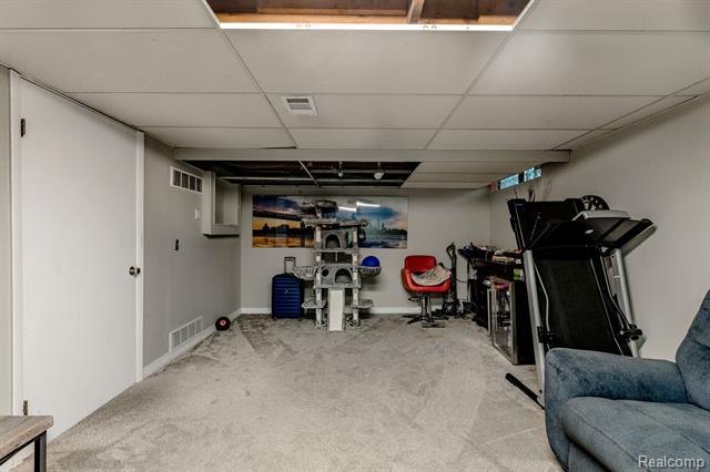 Builiding view twenty nine for 1105 Kirts, Troy, MI. 48084