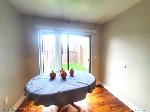 Builiding view fourteen for 1223 Kirts, Troy, MI. 48084