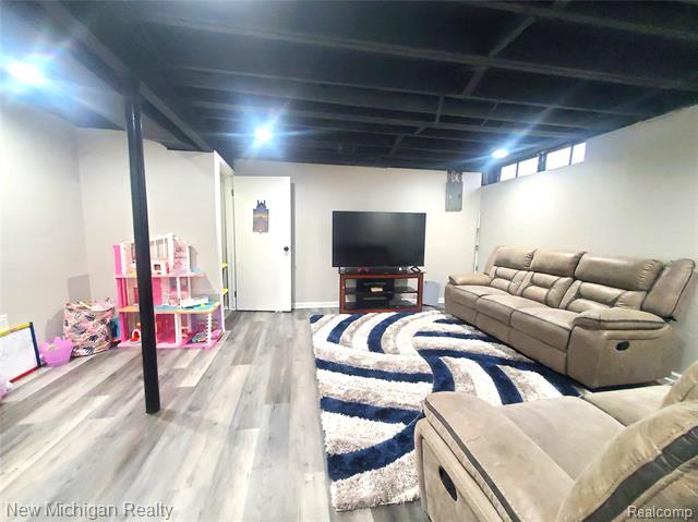 Builiding view nineteen for 1223 Kirts, Troy, MI. 48084