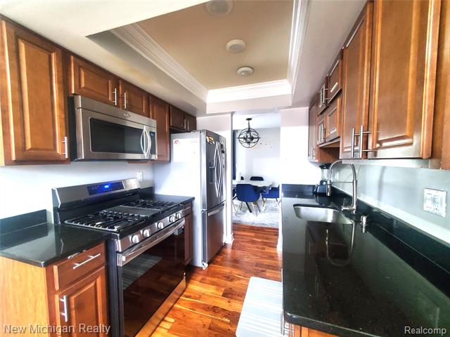 Builiding view ten for 1223 Kirts, Troy, MI. 48084