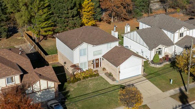 Builiding view forty nine for 2151 Brinston, Troy, MI. 48083