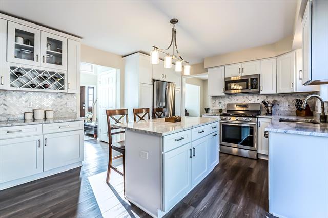 Builiding view fourteen for 2151 Brinston, Troy, MI. 48083