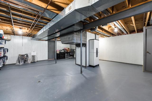 Builiding view thirty seven for 2151 Brinston, Troy, MI. 48083