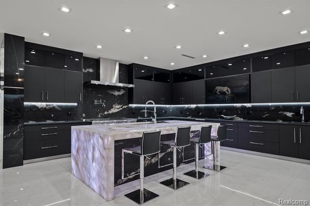 Builiding view fifteen for 5116 West Bloomfield Lake, West Bloomfield, MI. 48323