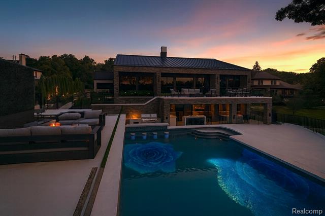 Builiding view one for 5116 West Bloomfield Lake, West Bloomfield, MI. 48323