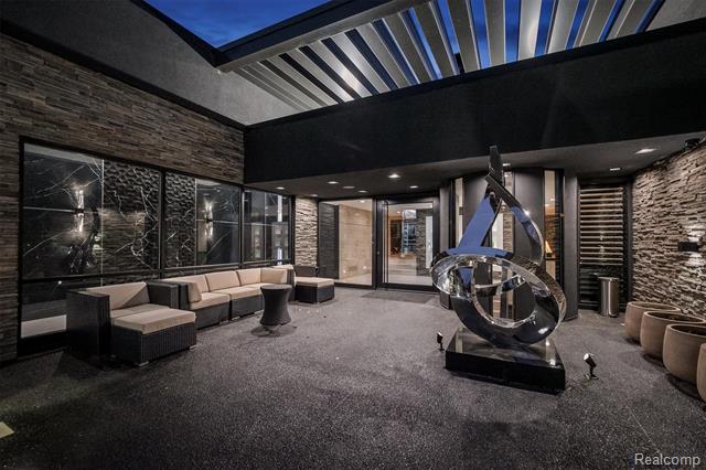 Builiding view seven for 5116 West Bloomfield Lake, West Bloomfield, MI. 48323