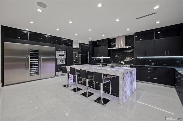 Builiding view sixteen for 5116 West Bloomfield Lake, West Bloomfield, MI. 48323