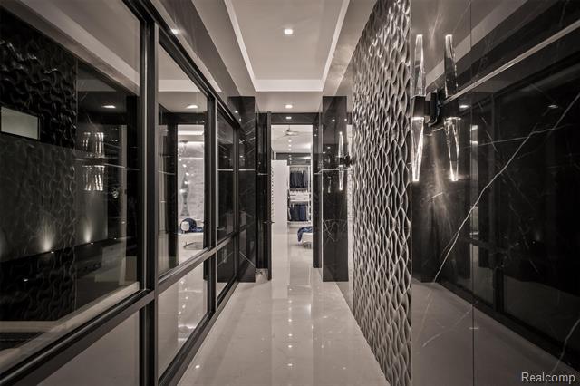 Builiding view twenty eight for 5116 West Bloomfield Lake, West Bloomfield, MI. 48323