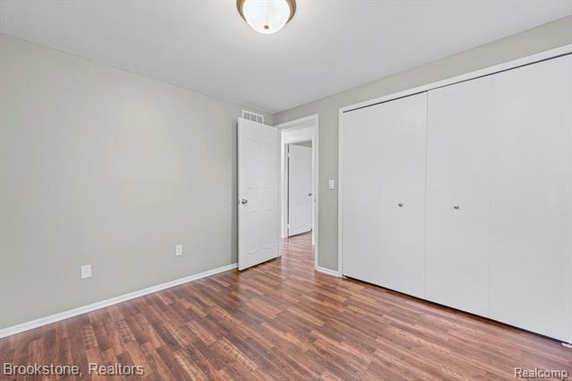Builiding view thirty five for 5652 Tequesta, West Bloomfield, MI. 48323