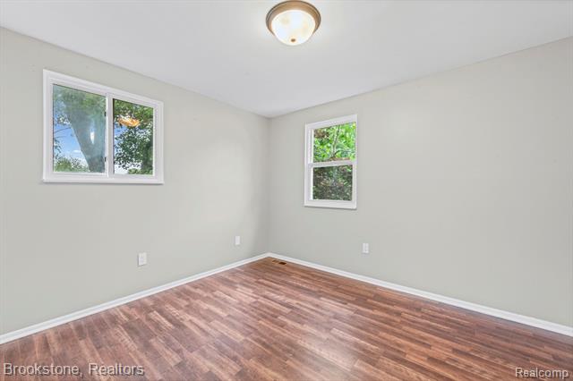 Builiding view thirty four for 5652 Tequesta, West Bloomfield, MI. 48323