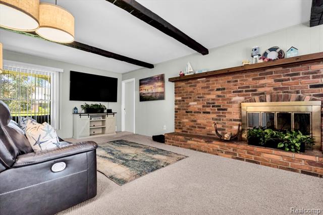 Builiding view fourteen for 4055 Old Dominion, West Bloomfield, MI. 48323
