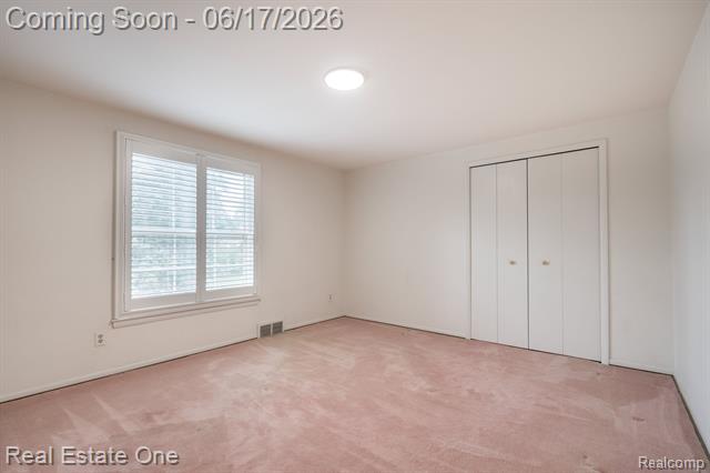 Builiding view thirty six for 1632 Spotswood, Bloomfield Hills, MI. 48302