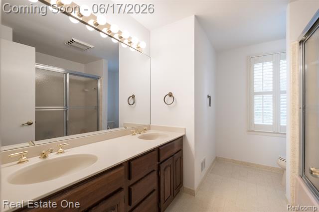 Builiding view thirty two for 1632 Spotswood, Bloomfield Hills, MI. 48302