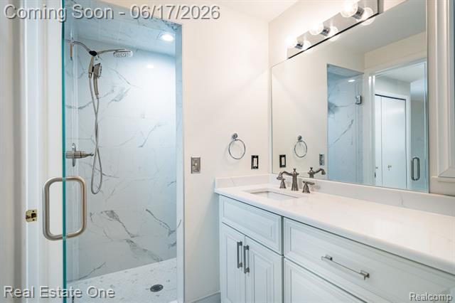 Builiding view thirty for 1632 Spotswood, Bloomfield Hills, MI. 48302