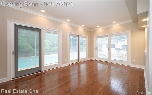 Builiding view twenty five for 1632 Spotswood, Bloomfield Hills, MI. 48302