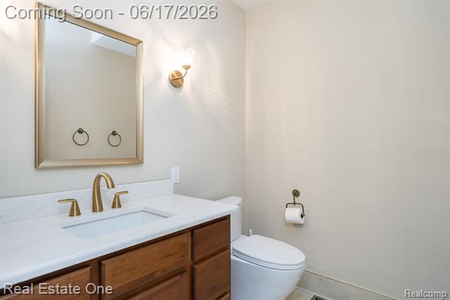 Builiding view twenty four for 1632 Spotswood, Bloomfield Hills, MI. 48302