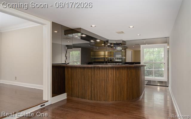 Builiding view twenty one for 1632 Spotswood, Bloomfield Hills, MI. 48302
