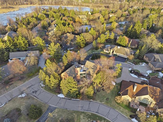 Builiding view eighty nine for 4708 Buckby Cross, Bloomfield Hills, MI. 48302