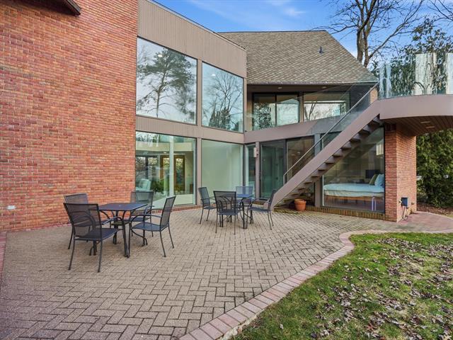 Builiding view eighty for 4708 Buckby Cross, Bloomfield Hills, MI. 48302