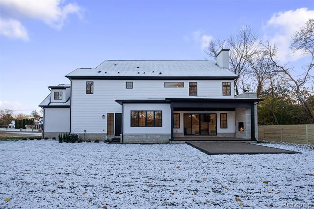 Builiding view thirty seven for 2840 Bolingbroke, Troy, MI. 48084