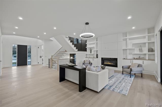 Builiding view three for 2840 Bolingbroke, Troy, MI. 48084