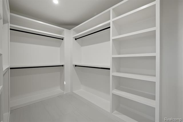 Builiding view twenty two for 2840 Bolingbroke, Troy, MI. 48084