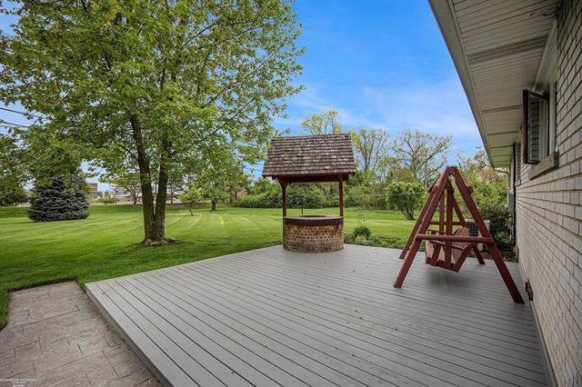 Builiding view two for 3162 Mcclure, Troy, MI. 48084