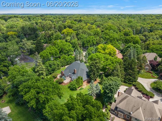 Builiding view fifty six for 5022 Lone Pine, Bloomfield Hills, MI. 48302