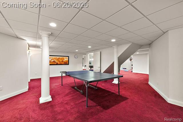 Builiding view forty one for 5022 Lone Pine, Bloomfield Hills, MI. 48302