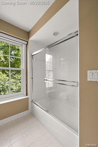 Builiding view thirty five for 5022 Lone Pine, Bloomfield Hills, MI. 48302