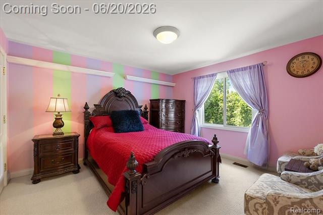 Builiding view thirty for 5022 Lone Pine, Bloomfield Hills, MI. 48302