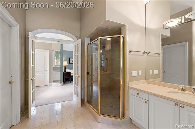 Builiding view twenty eight for 5022 Lone Pine, Bloomfield Hills, MI. 48302