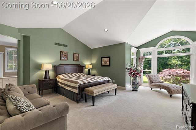 Builiding view twenty two for 5022 Lone Pine, Bloomfield Hills, MI. 48302
