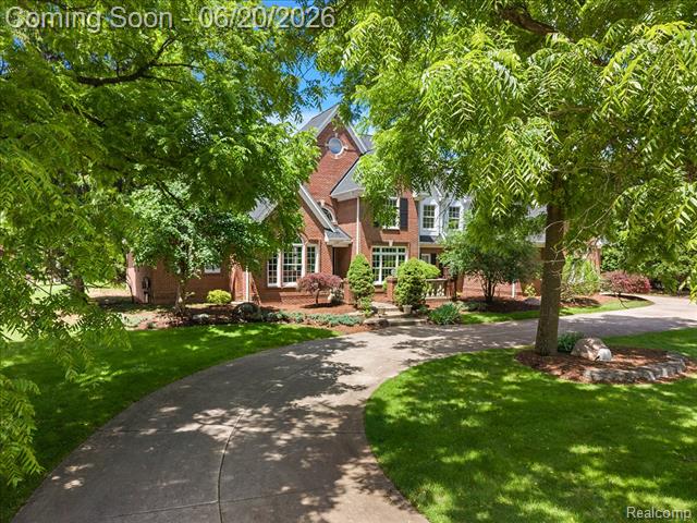 Builiding view two for 5022 Lone Pine, Bloomfield Hills, MI. 48302