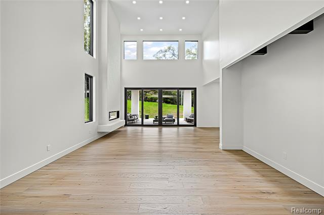 Builiding view four for 1715 Lone Pine, Bloomfield Hills, MI. 48302
