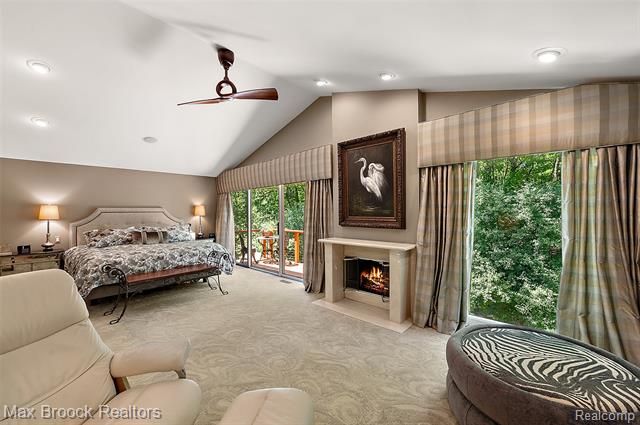 Builiding view sixteen for 4872 Cliffside, West Bloomfield, MI. 48323