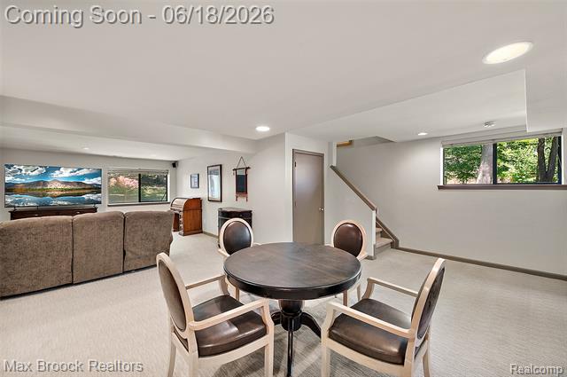 Builiding view twenty five for 4872 Cliffside, West Bloomfield, MI. 48323
