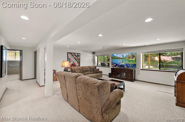 Builiding view twenty six for 4872 Cliffside, West Bloomfield, MI. 48323